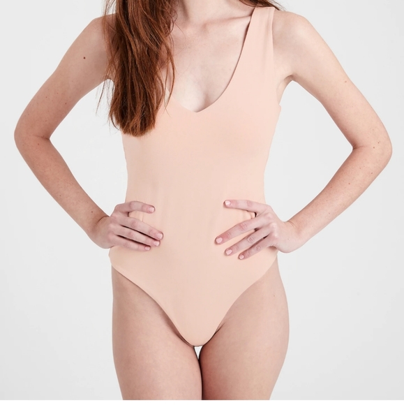 BANANA Republic bodysuit HUE 130 - Picture 1 of 7